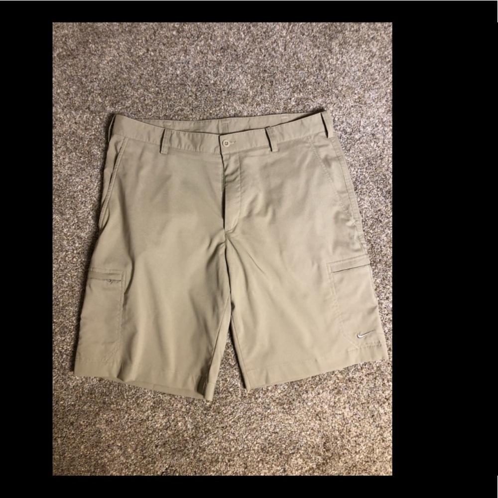 Men’s NikeGolf Dri-Fif Shorts Sz 34